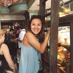 Meet your Posher, Danielle